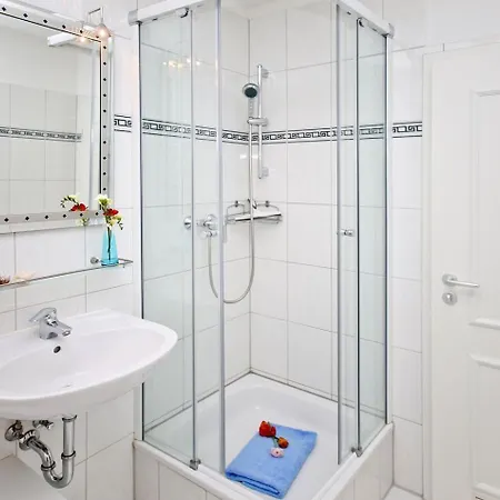 Alexandra - 13-20 Ostseebad Kühlungsborn