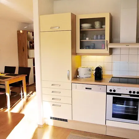 Alexandra - 13-20 Apartman *